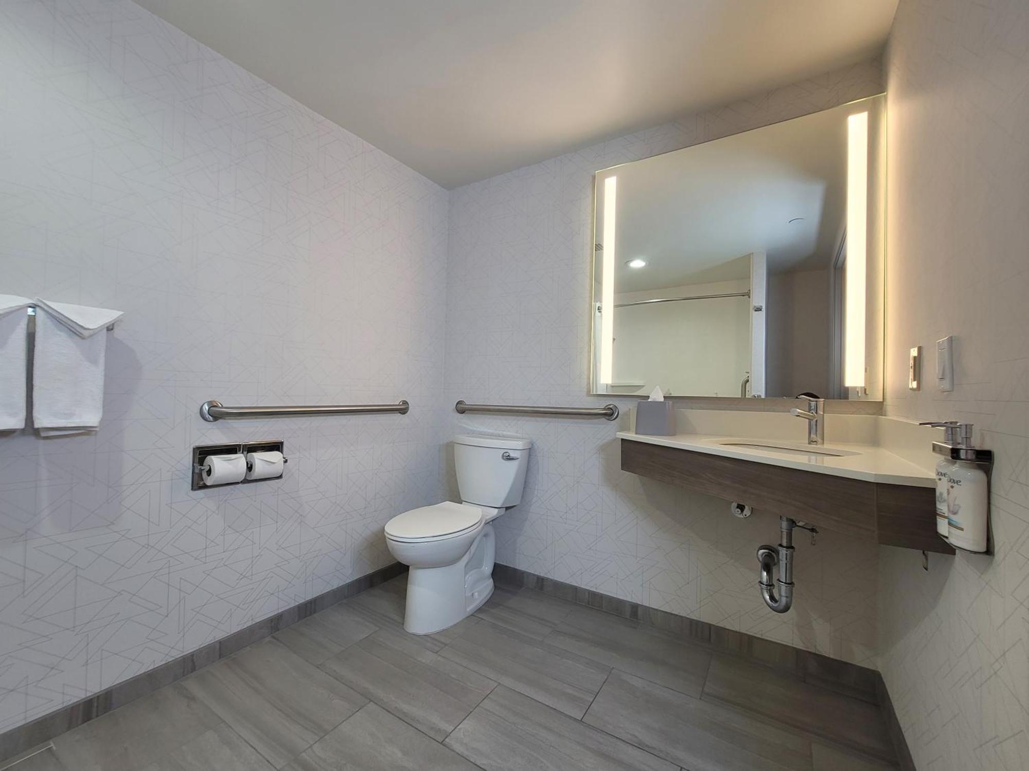 Holiday Inn Express San Diego South - Chula Vista By Ihg Екстериор снимка