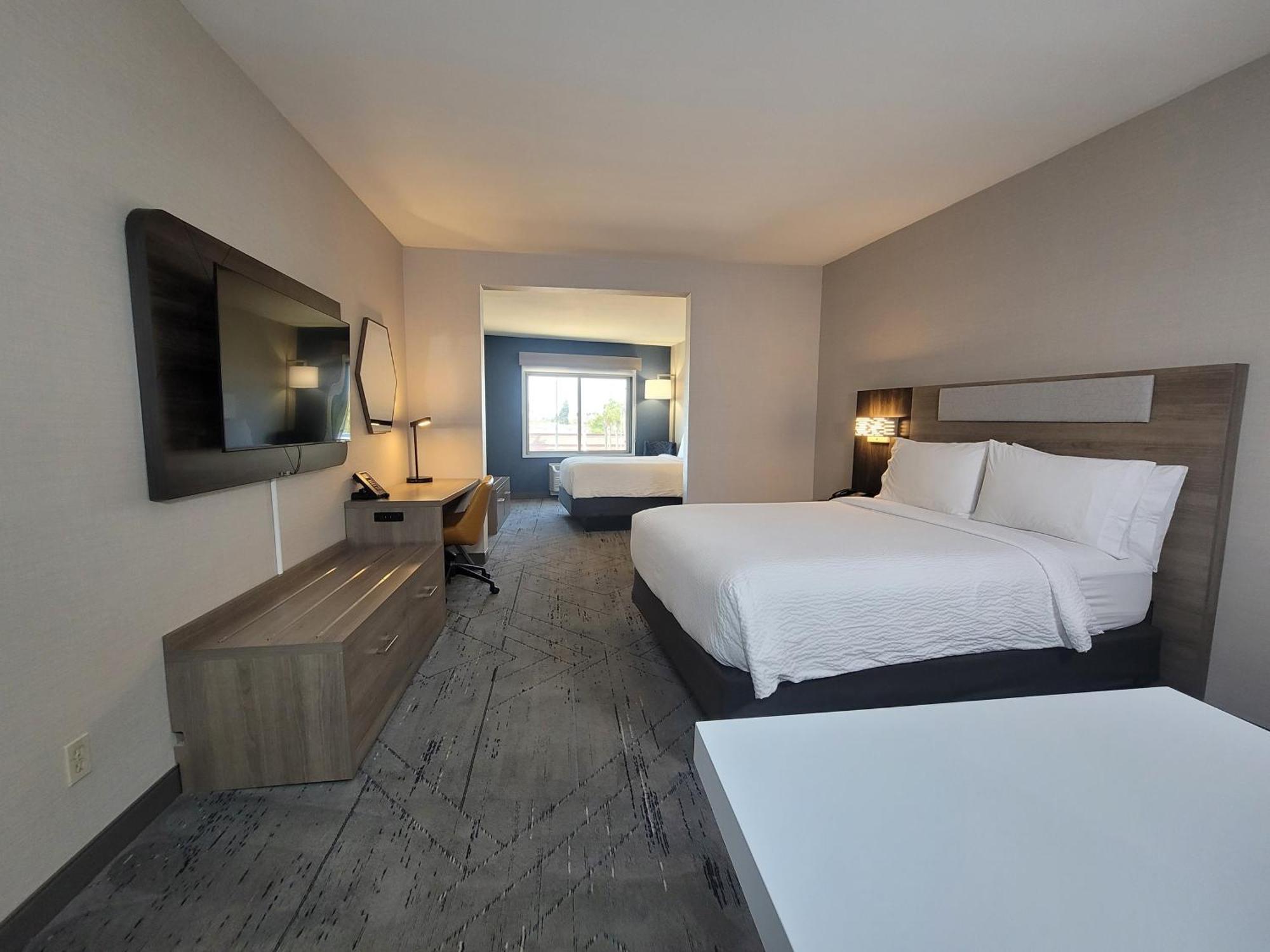 Holiday Inn Express San Diego South - Chula Vista By Ihg Екстериор снимка